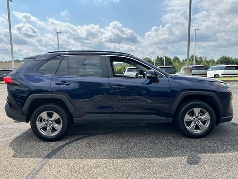 Used 2025 Toyota RAV4 XLE AWD/4WD image 13