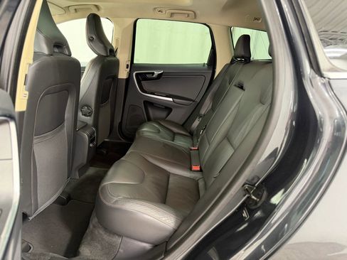 Used 2012 Volvo XC60 3.2 AWD/4WD image 35
