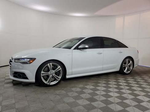 Used 2016 Audi S6 Prestige w/ Prestige Package image 5