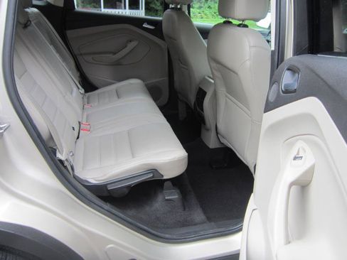 Used 2017 Ford Escape Titanium AWD/4WD image 13