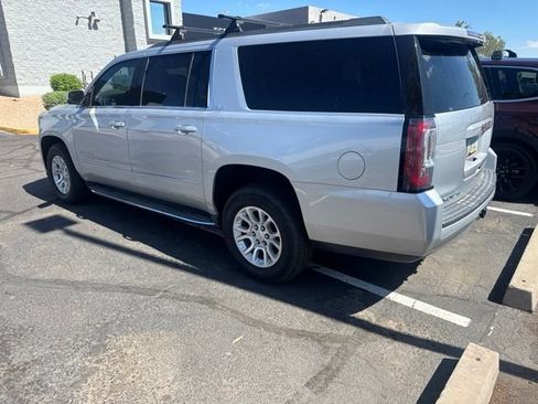 Used 2018 GMC Yukon XL SLT w/ HD Trailering Package AWD/4WD image 6