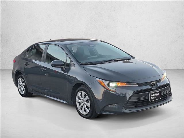 Used 2023 Toyota Corolla LE FWD image 3