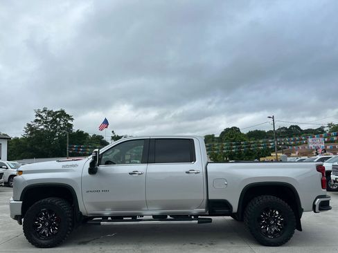 Used 2022 Chevrolet Silverado 2500 High Country AWD/4WD image 4