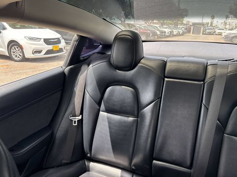 Used 2023 Tesla Model 3 Standard Range RWD image 8