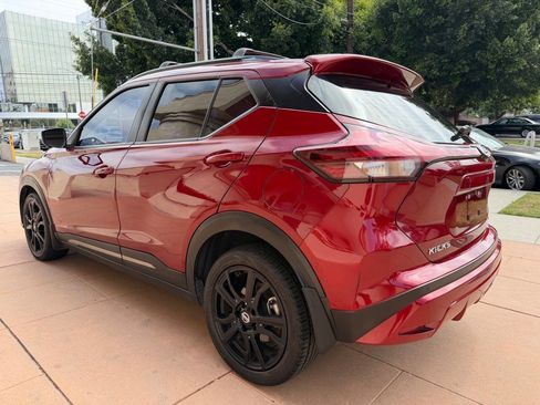 Used 2021 Nissan Kicks SR w/ Exterior Package FWD image 4