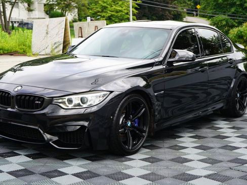 Used 2017 BMW M3 w/ Executive Package RWD image 22