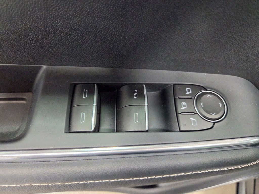 Used 2026 GMC Acadia Denali w/ LPO, Floor Liner Package AWD/4WD image 25