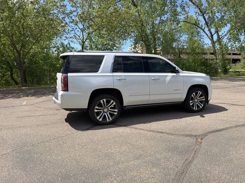 Used 2018 GMC Yukon Denali w/ Denali Ultimate Package AWD/4WD image 19
