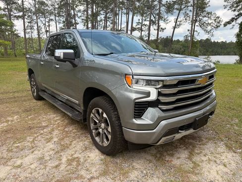 Used 2023 Chevrolet Silverado 1500 High Country w/ Technology Package AWD/4WD image 7