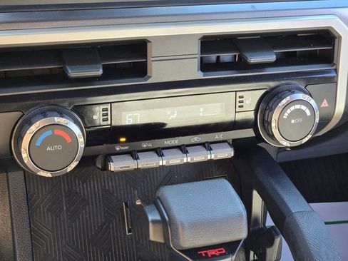 Used 2025 Toyota Tacoma TRD Sport image 24