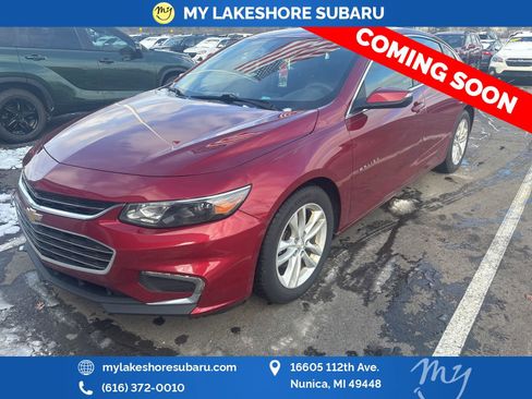 Used 2017 Chevrolet Malibu LT image 3