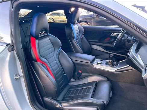 Used 2023 BMW M2 w/ Lighting Package RWD image 10