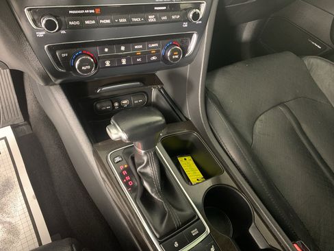 Used 2016 Kia Optima EX w/ Premium Package FWD image 25