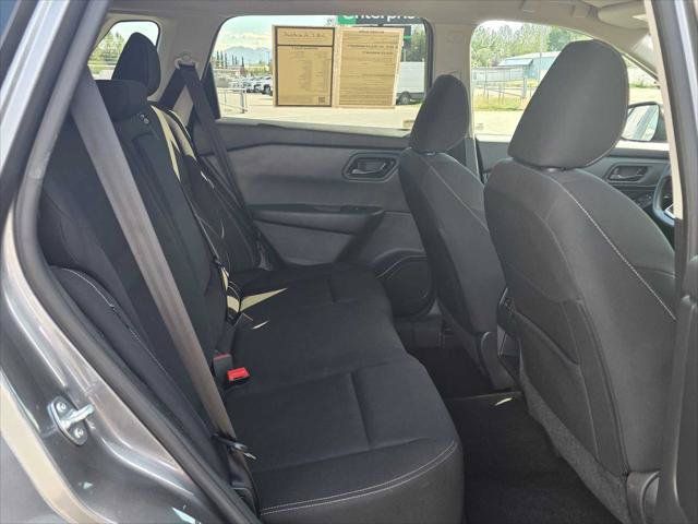 Used 2024 Nissan Rogue S AWD/4WD image 12