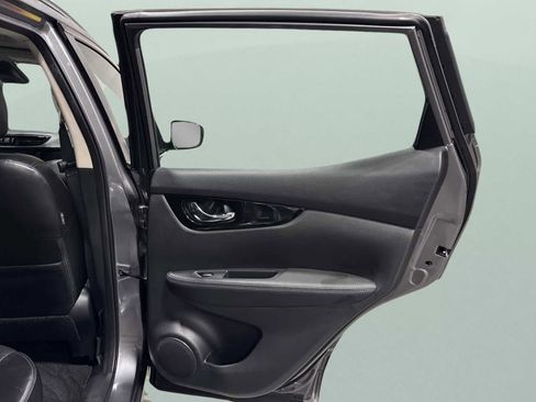 Used 2022 Nissan Rogue Sport SL w/ Premium Package image 26