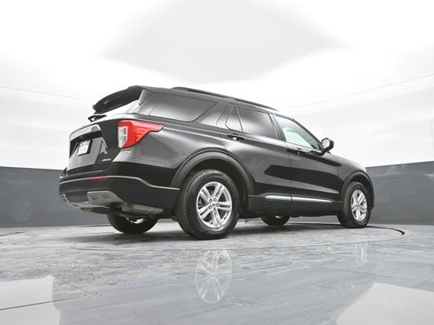 Used 2023 Ford Explorer XLT w/ Equipment Group 202A image 41