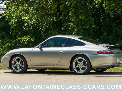 Used 2002 Porsche 911 Carrera RWD image 2