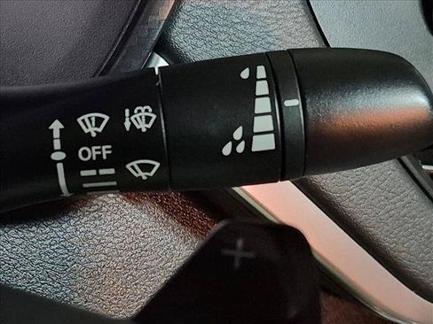 Used 2022 Nissan Altima 2.5 SR FWD image 14