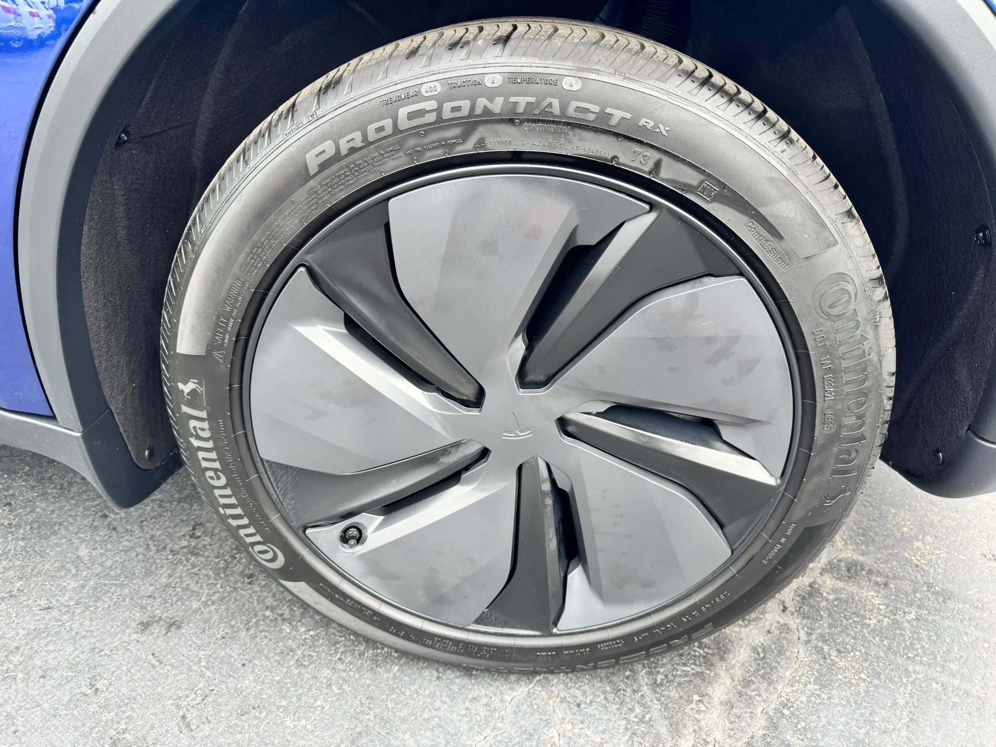 Used 2026 Tesla Model Y Long Range AWD/4WD image 46