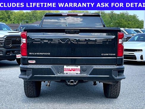Used 2022 Chevrolet Silverado 1500 Custom Trail Boss AWD/4WD image 4