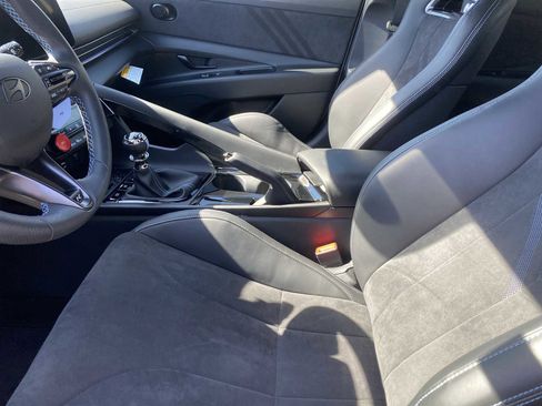 Certified 2025 Hyundai Elantra N image 18