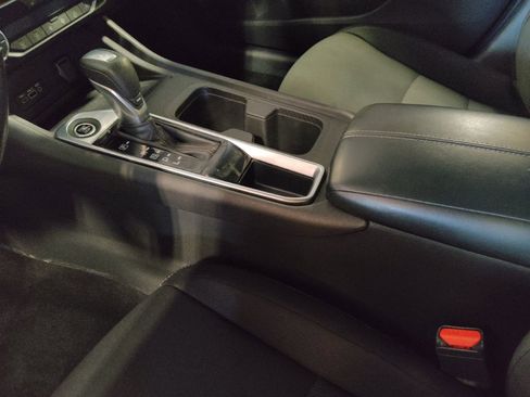 Used 2022 Nissan Sentra SV w/ All-Weather Package FWD image 26