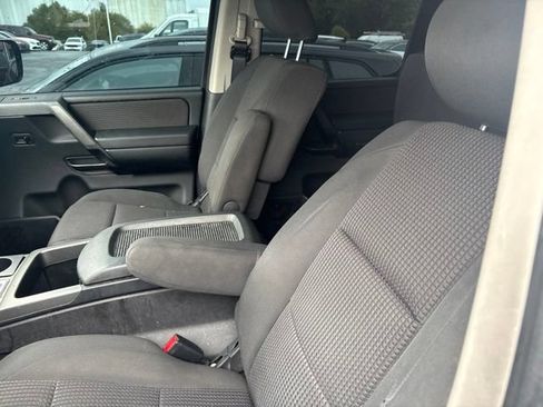 Used 2012 Nissan Titan SV w/ SV Value Truck Pkg AWD/4WD image 20