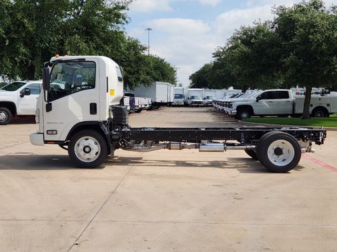 New 2025 Chevrolet Low Cab Forward 5500XG image 5