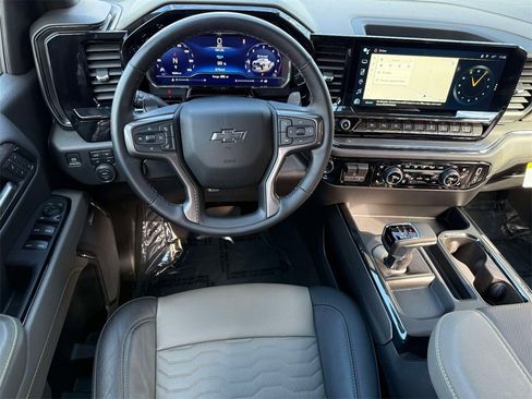 Used 2024 Chevrolet Silverado 1500 ZR2 w/ ZR2 Bison Edition image 4