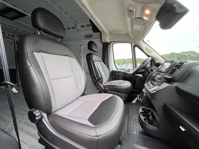Used 2025 RAM ProMaster 2500 w/ Convenience Group FWD image 24
