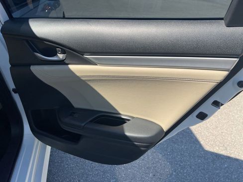 Used 2018 Honda Civic EX-L image 26