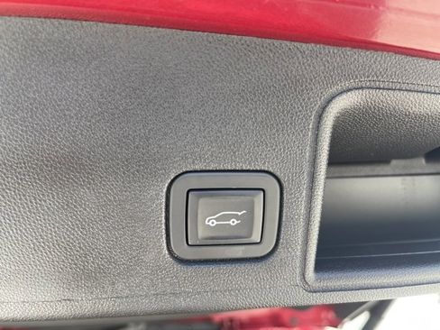 Used 2020 GMC Terrain Denali image 43