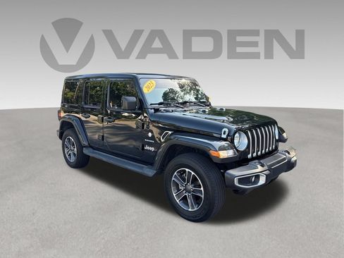 Used 2023 Jeep Wrangler Unlimited Sahara AWD/4WD image 36