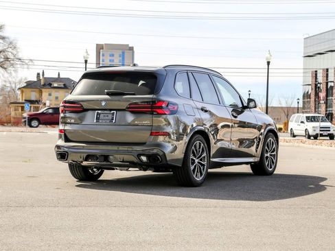 New 2026 BMW X5 xDrive50e w/ Executive Package image 5