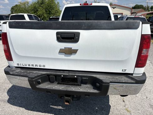 Used 2011 Chevrolet Silverado 2500 LT w/ Interior Plus Package AWD/4WD image 7