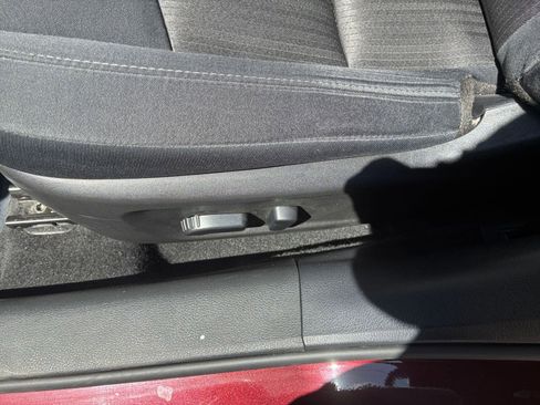 Used 2025 Nissan Altima 2.5 SV FWD image 22