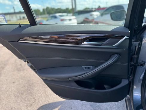 Used 2019 BMW 530i xDrive w/ Convenience Package AWD/4WD image 22