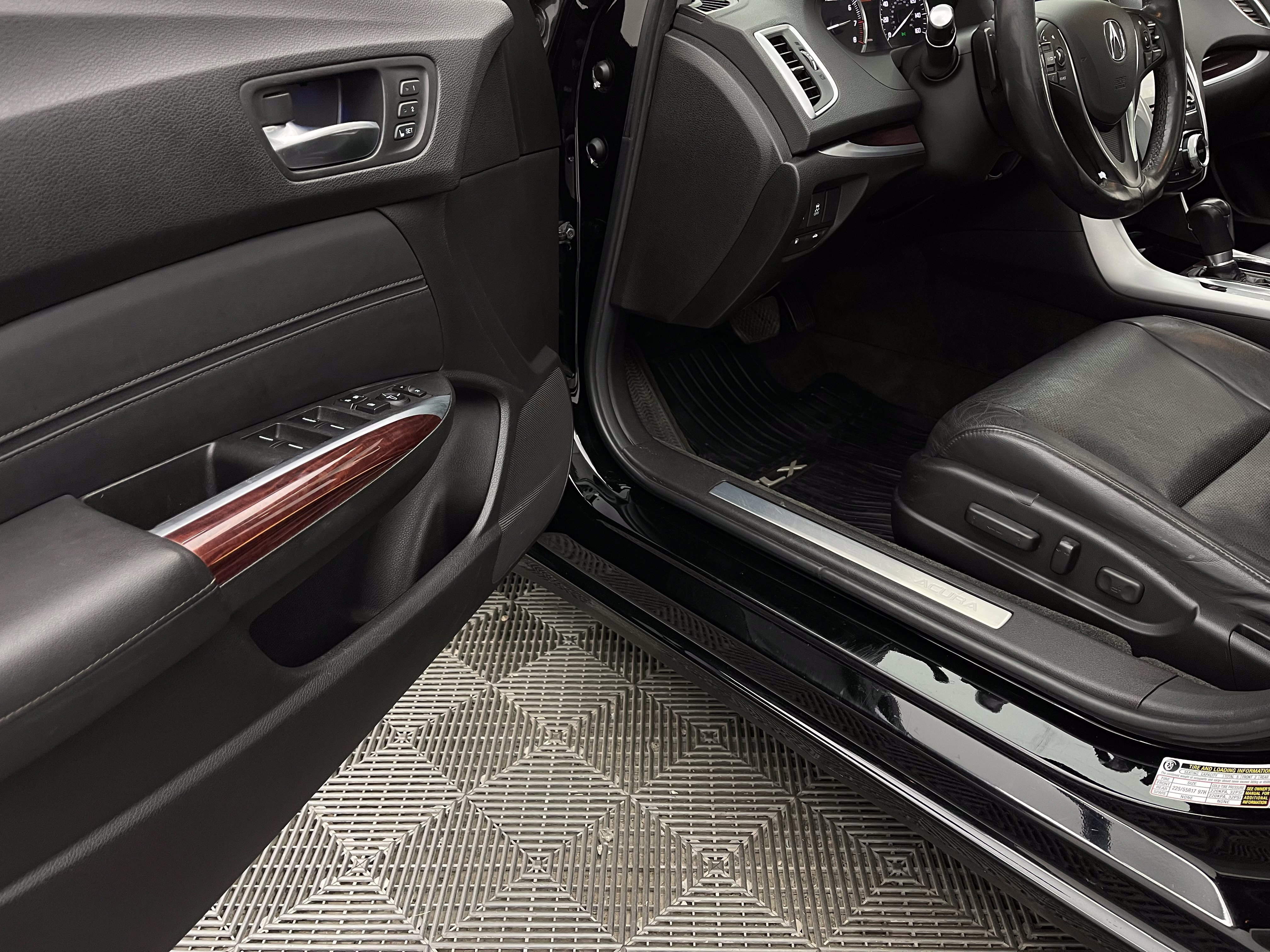 Used 2016 Acura TLX w/ Technology Package FWD image 16