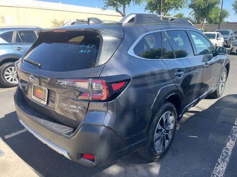 Used 2024 Subaru Outback Touring AWD/4WD image 4