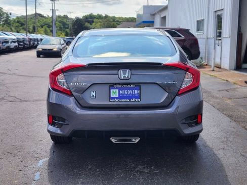 Used 2019 Honda Civic Sport image 4