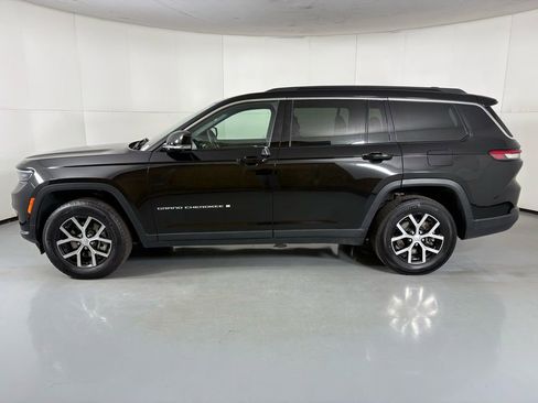 Used 2024 Jeep Grand Cherokee L Limited w/ Luxury Tech Group II image 6