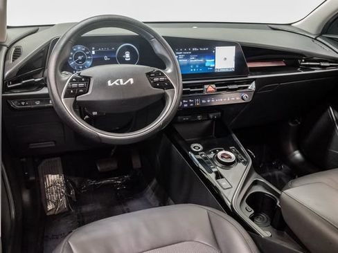Used 2023 Kia Niro Wind FWD image 7