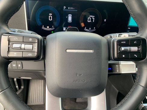 Used 2025 Hyundai Santa Fe SEL image 30