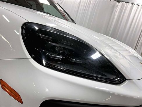 Used 2024 Porsche Cayenne image 15