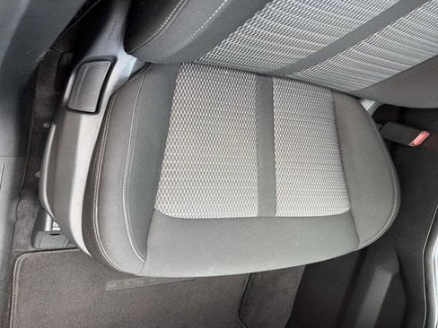 Used 2023 Kia Sorento LX FWD image 15