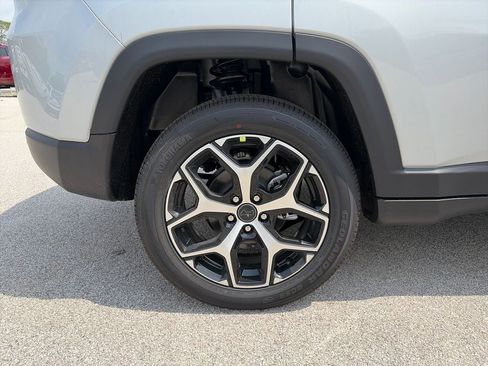 New 2026 Jeep Compass Limited AWD/4WD image 14