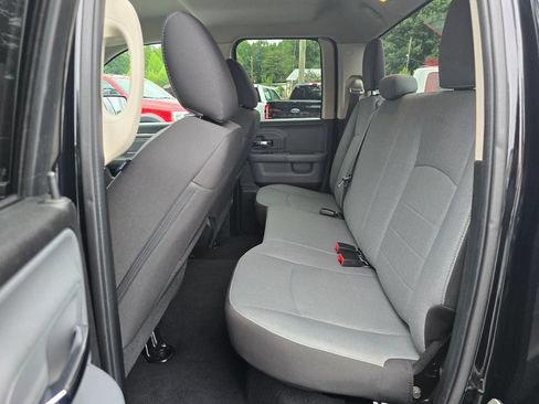 Used 2024 RAM 1500 Classic SLT AWD/4WD image 10