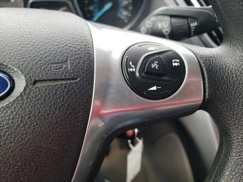 Used 2016 Ford Escape SE w/ Equipment Group 201A FWD image 17