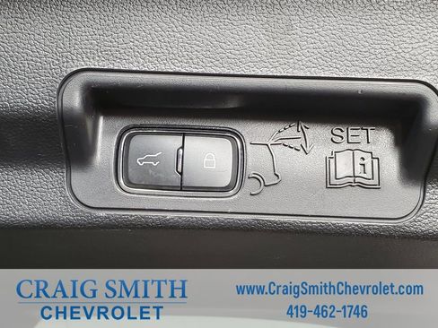 Used 2022 Ford Explorer XLT w/ Equipment Group 202A image 19