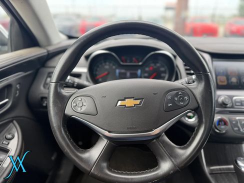 Used 2019 Chevrolet Impala Premier FWD image 26